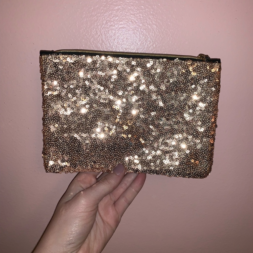 Past Ipsy bag rose gold sequin December 2018